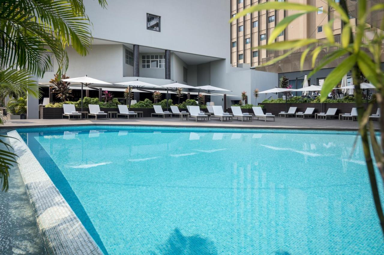 Hotel Trópico Luanda Exterior foto